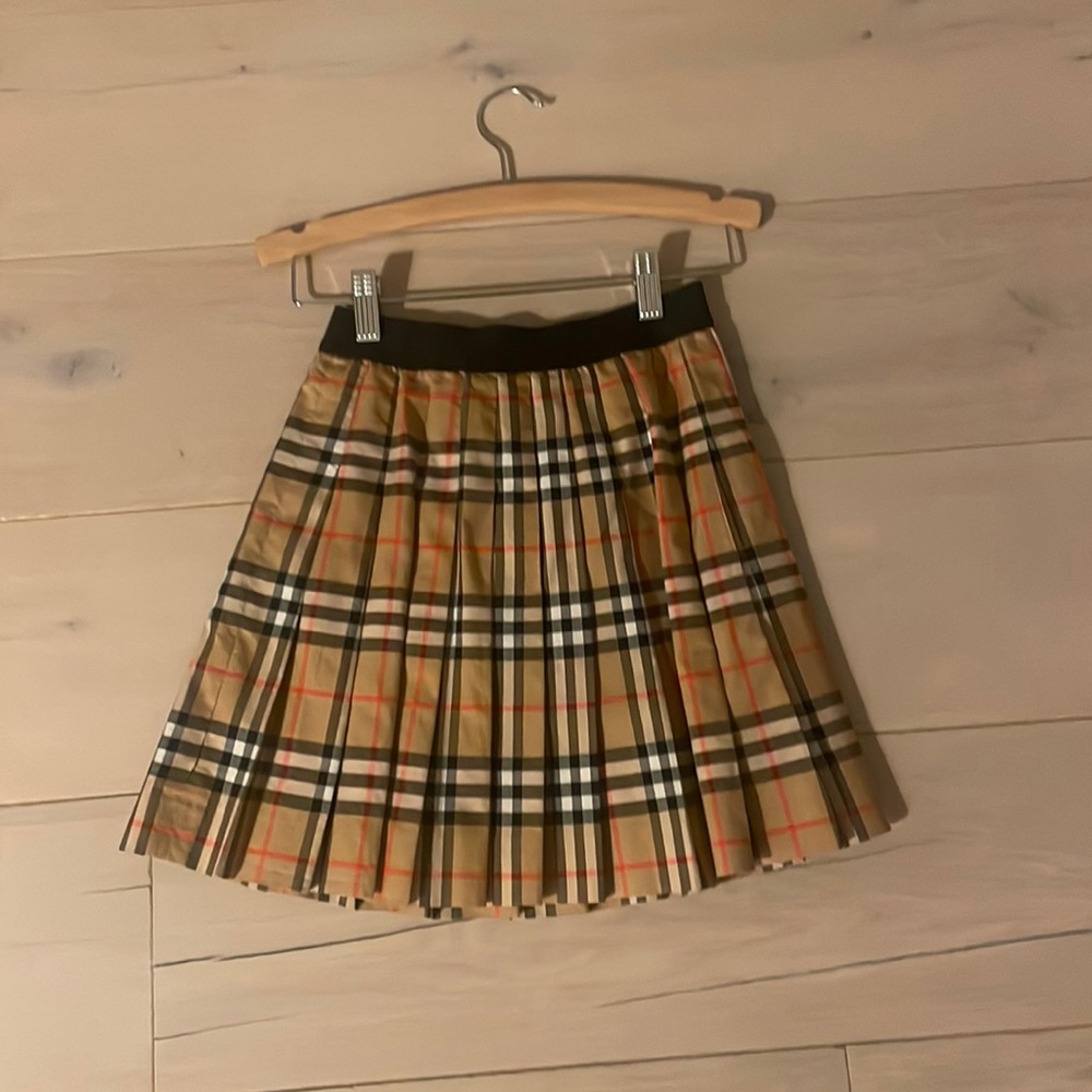 Burberry classic print skirt size 10y
